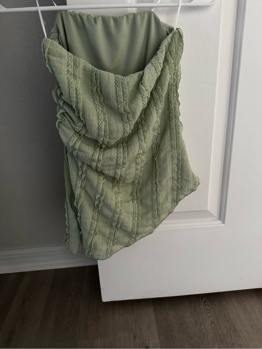 Strapless top - Picture 2 of 3